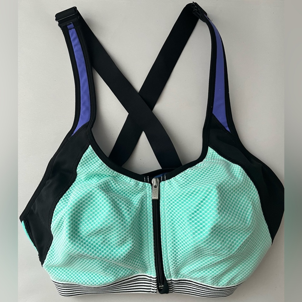 Victoria’s Secret Sport Mint Green and Black Sports Bra Front Zip Athleisure 34B